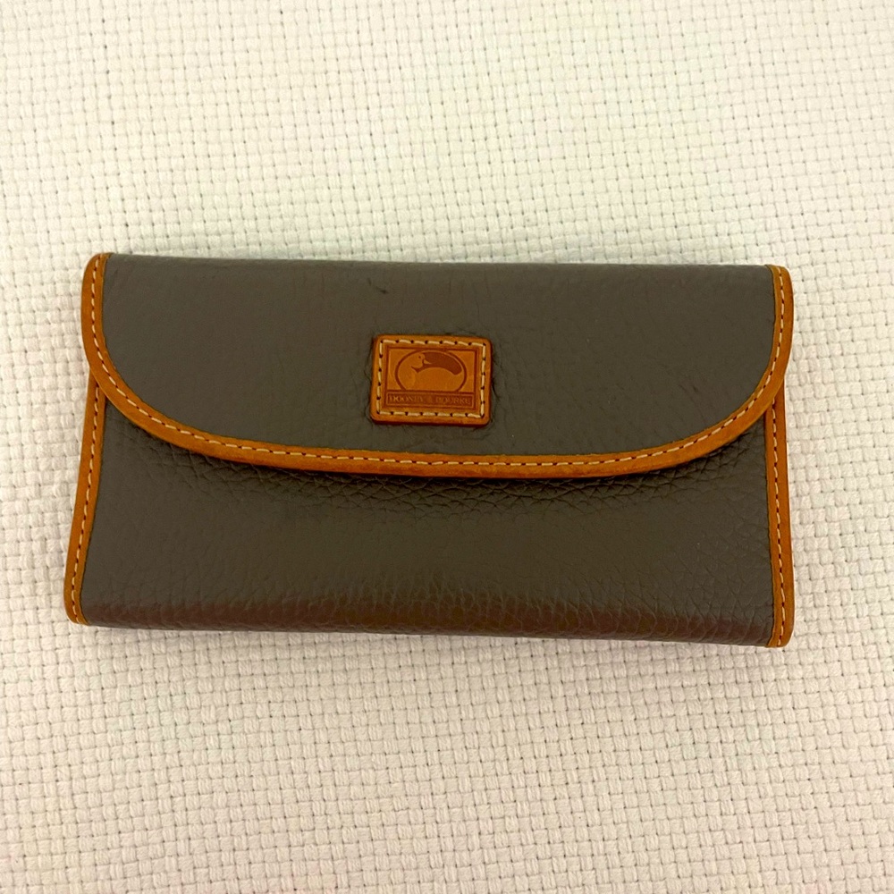 Dooney and Bourke wallet- beige colored pebbled leather red interior